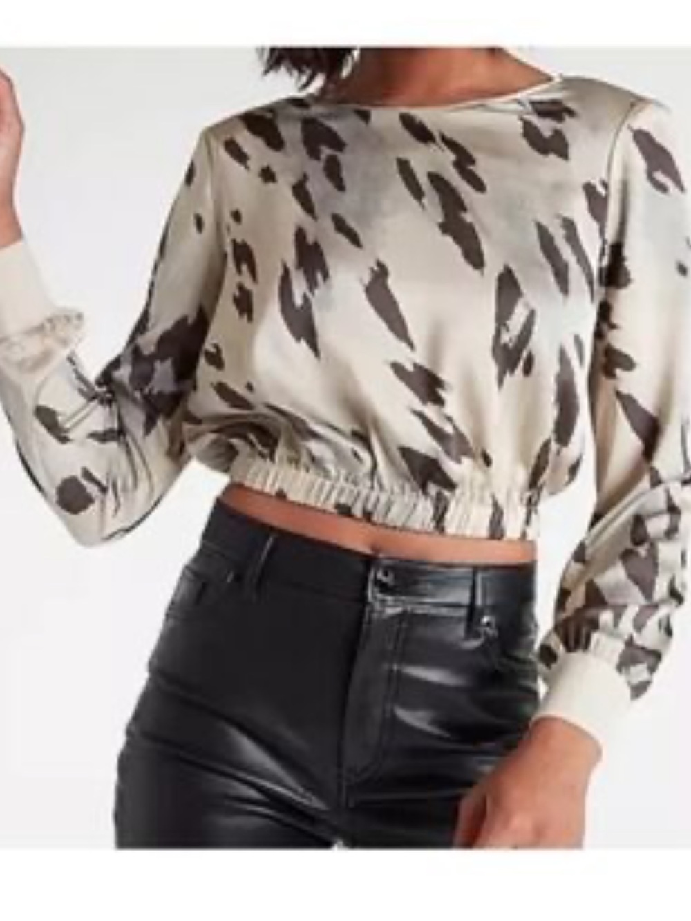 Express Cropped Animal-Print Blouse in Cream and Black